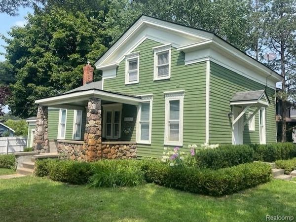 21 Church Street , Clarkston, MI 48346