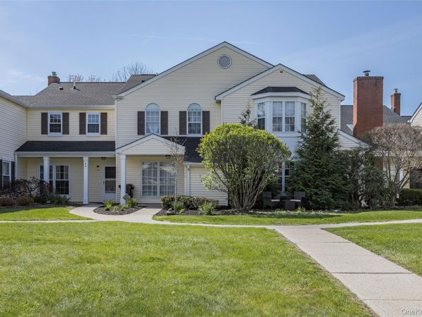 142 Villagegreen Court , Warwick, NY 10990