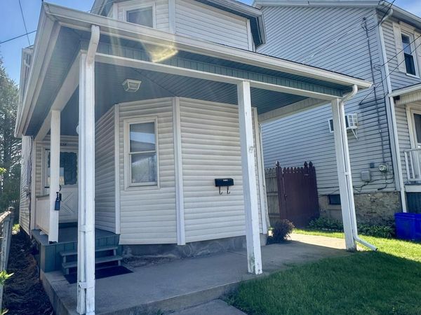 628 Oak Street , Old Forge, PA 18518