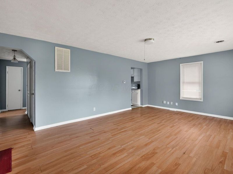 844 Westphal Avenue , Columbus, OH 43213 Photo 7