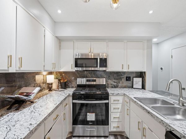 5334 Darlington Road , Unit DR5334, Columbus, OH 43220