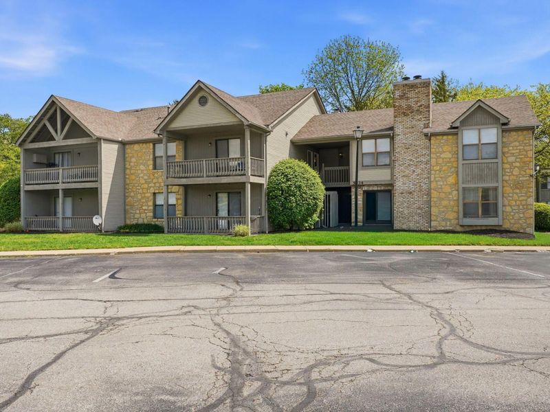 5334 Darlington Road, Unit DR5334, Columbus, OH 43220 Photo 13