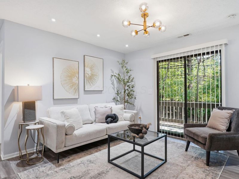 5334 Darlington Road, Unit DR5334, Columbus, OH 43220 Photo 5