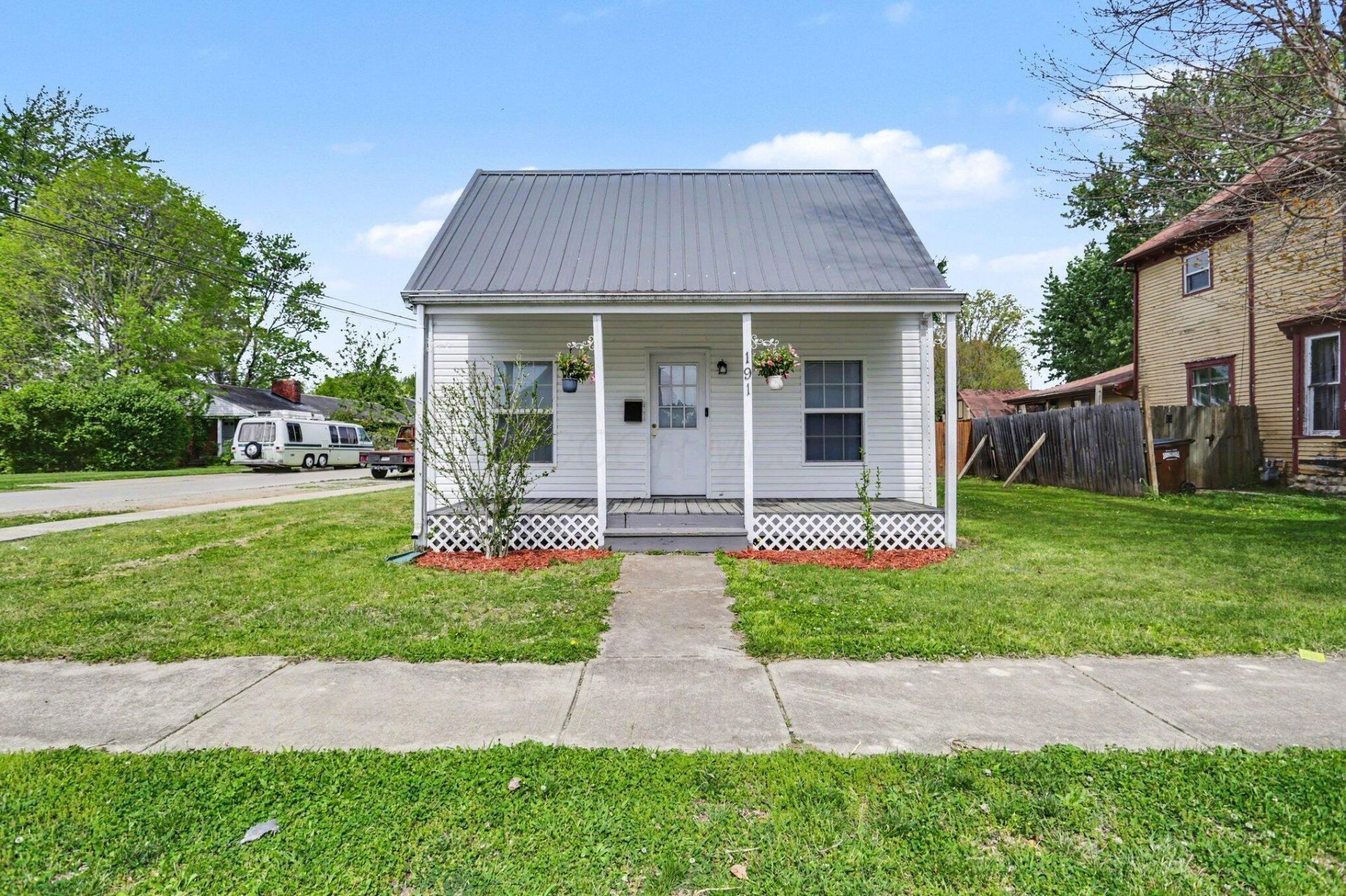 191 W Elm Street, Sabina, OH 45169 Main Photo