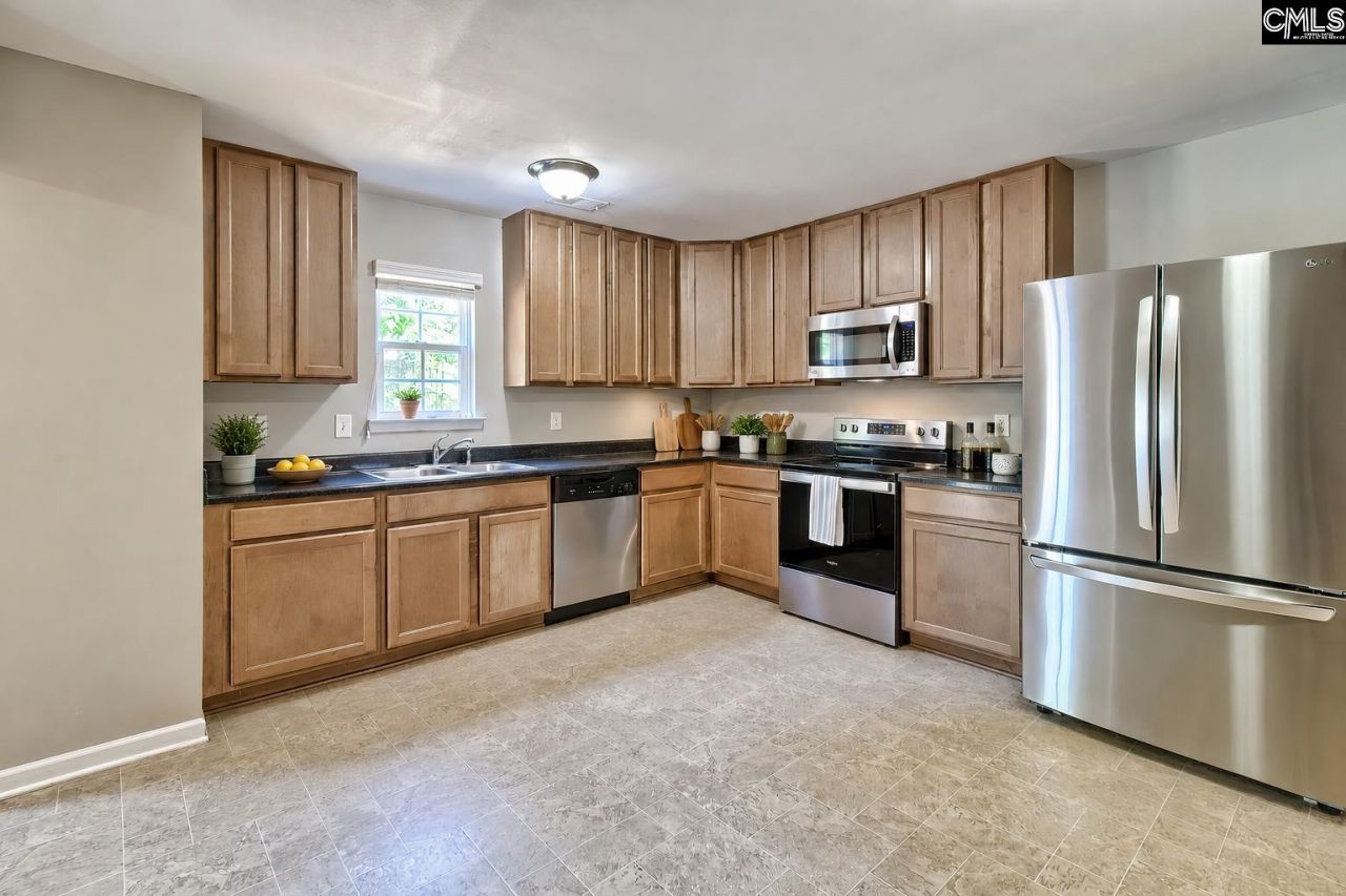 215 Eagle Pointe Drive Photo 4