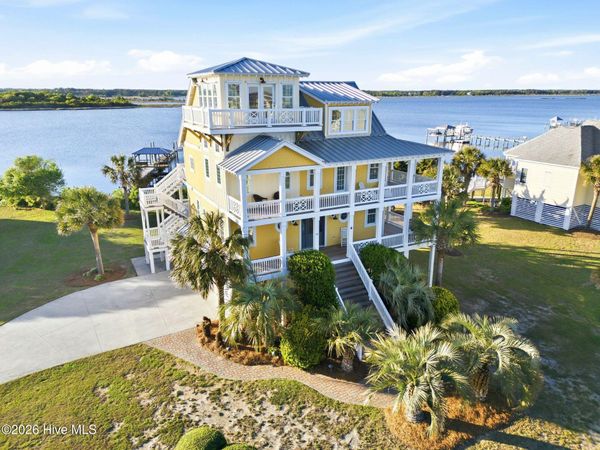 9 Osprey Drive, North Topsail Beach, NC 28460