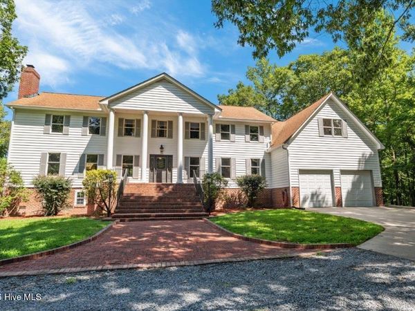 108 Farmington Road, Grimesland, NC 27837