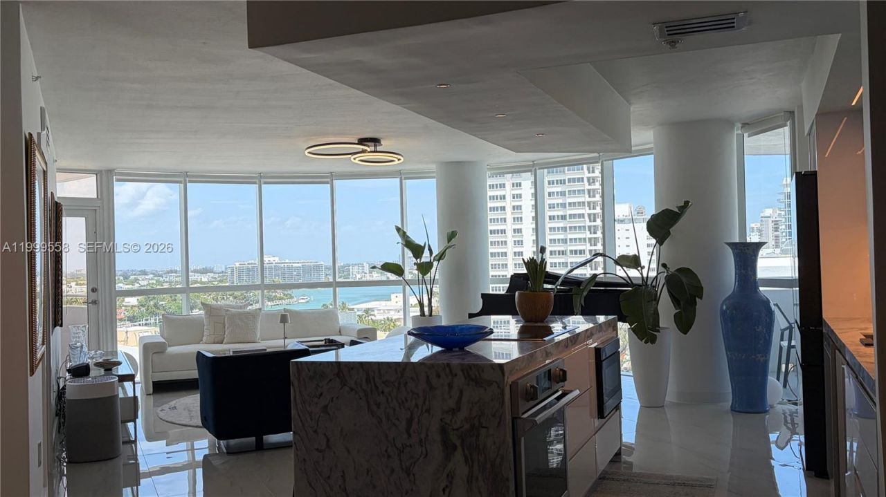 6301 Collins Ave, Unit 1207, Miami Beach, FL 33141 Photo