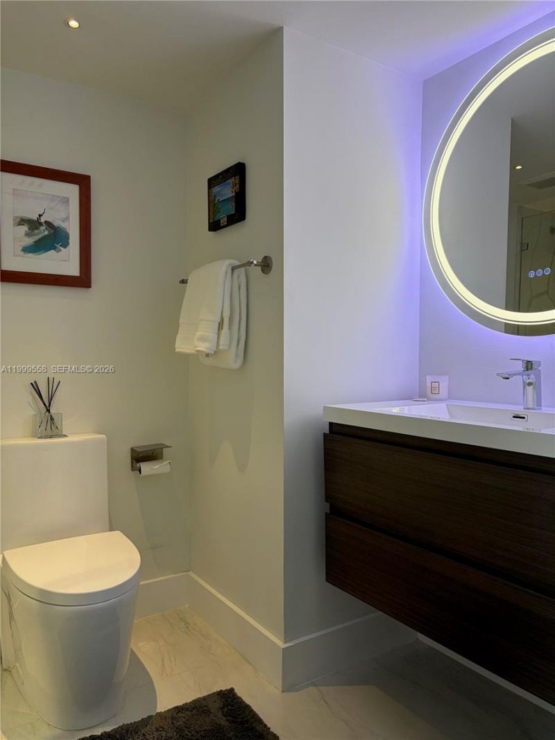 6301 Collins Ave, Unit 1207, Miami Beach, FL 33141 Photo