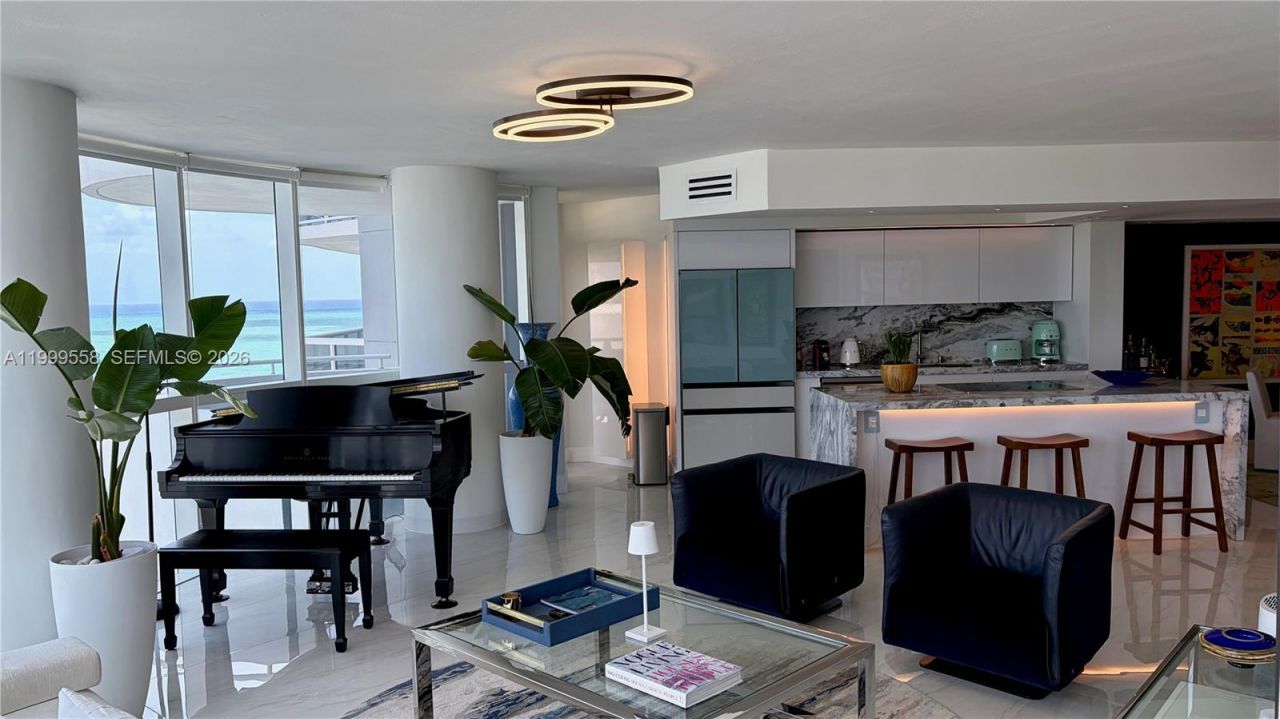 6301 Collins Ave, Unit 1207, Miami Beach, FL 33141 Photo