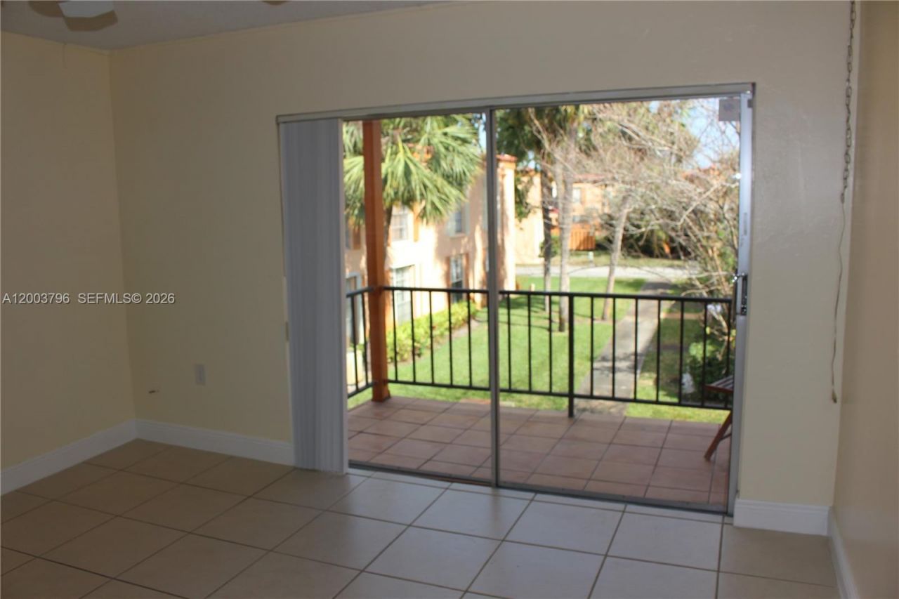 7208 Fairway Dr , Unit I8, Miami Lakes, FL 33014 Photo