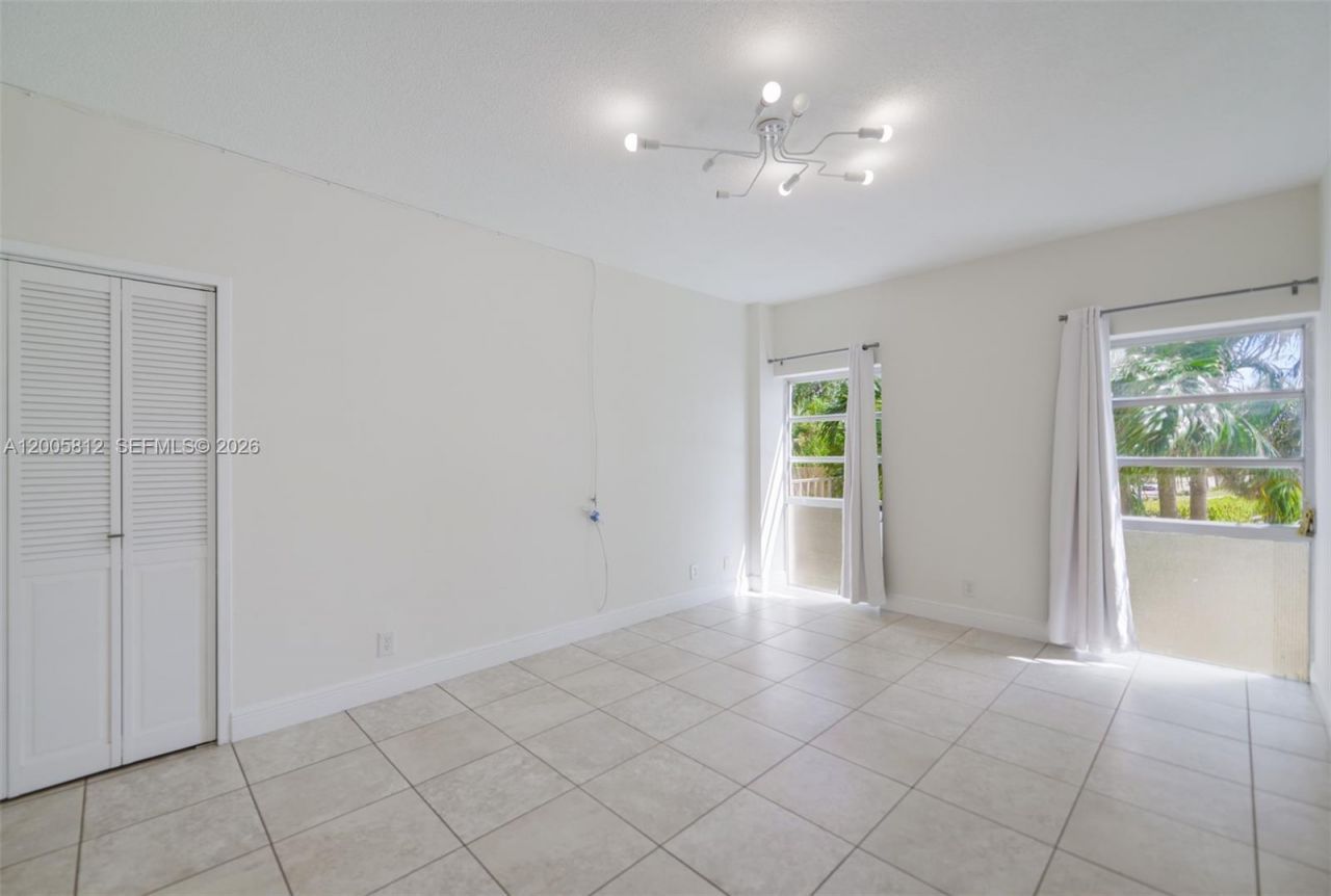 880 NE 69th St , Unit 2N, Miami, FL 33138 Photo