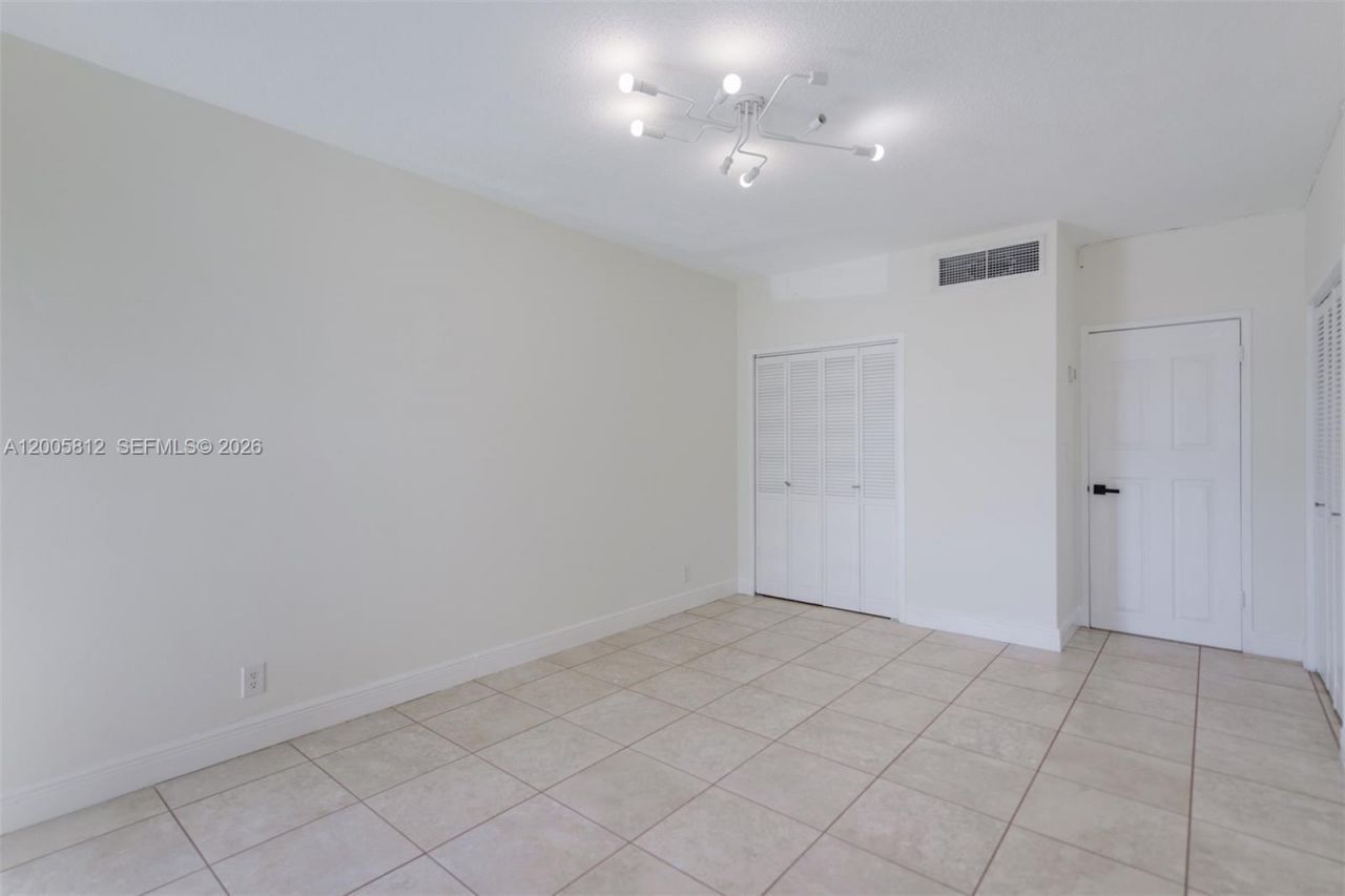 880 NE 69th St , Unit 2N, Miami, FL 33138 Photo