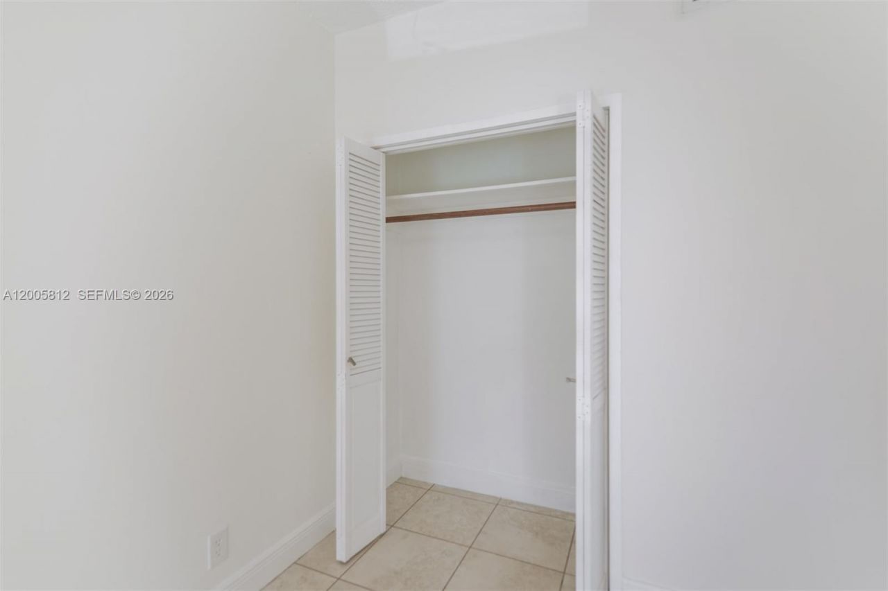 880 NE 69th St , Unit 2N, Miami, FL 33138 Photo