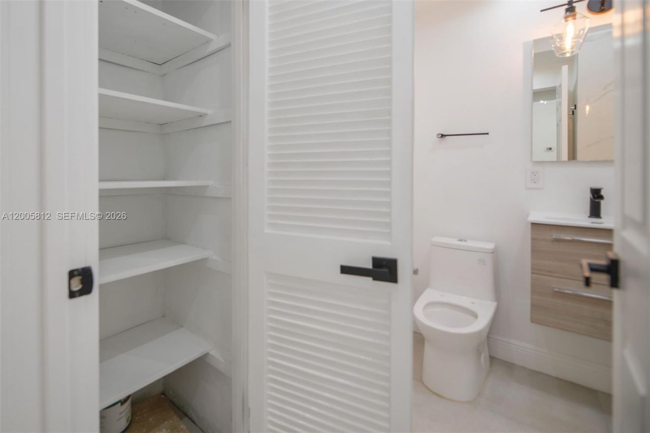 880 NE 69th St , Unit 2N, Miami, FL 33138 Photo
