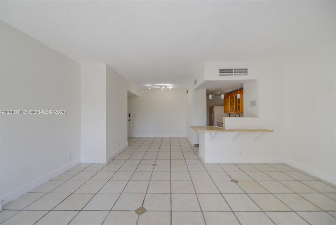 880 NE 69th St , Unit 2N, Miami, FL 33138 Photo
