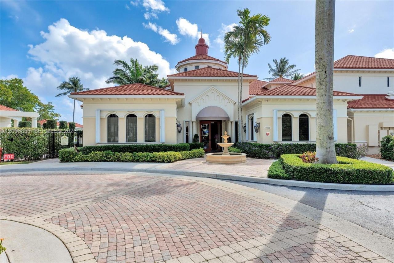 2220 Tuscany Way, Unit 2220, Boynton Beach, FL 33435 Photo