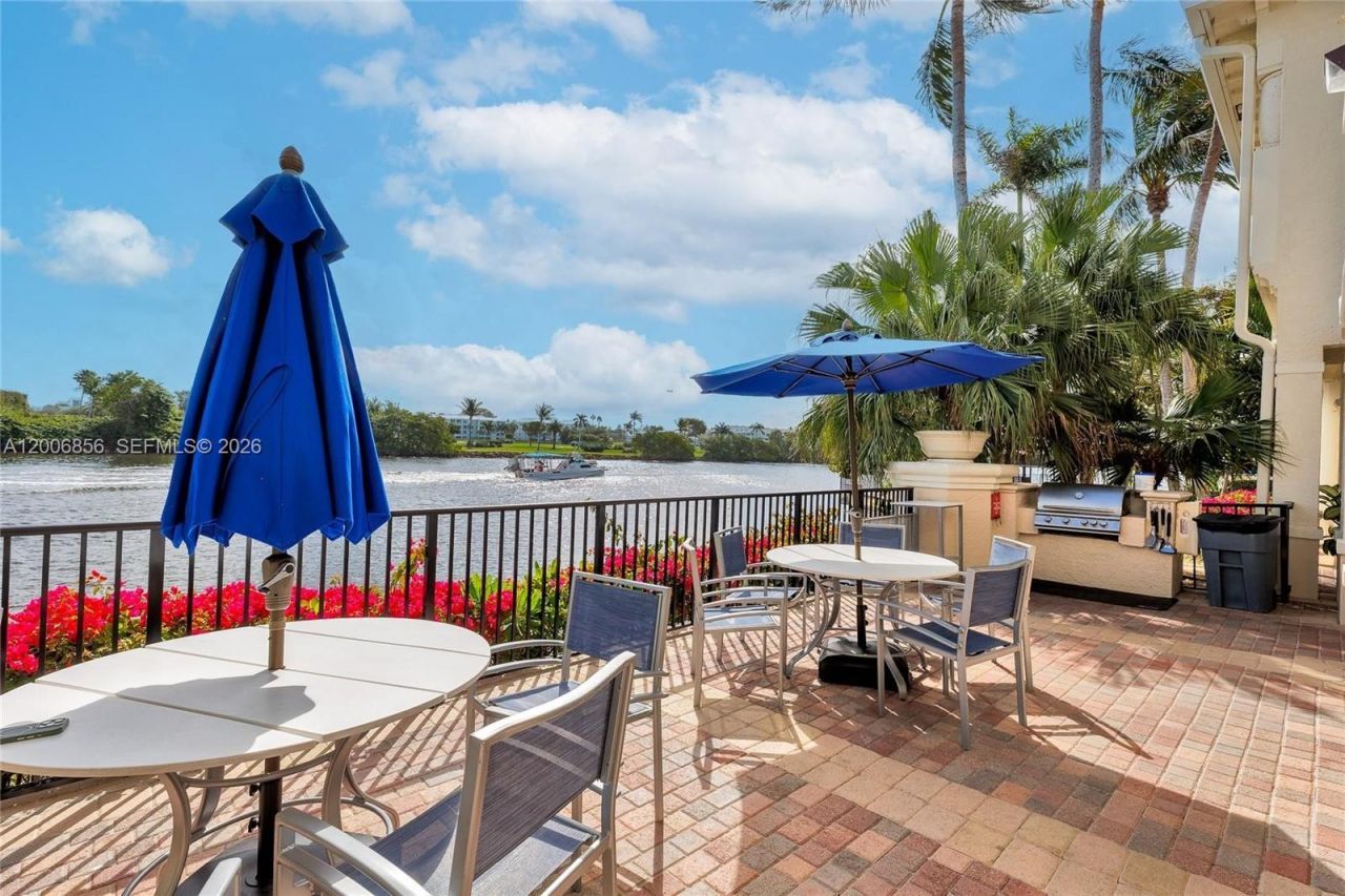 2220 Tuscany Way, Unit 2220, Boynton Beach, FL 33435 Photo