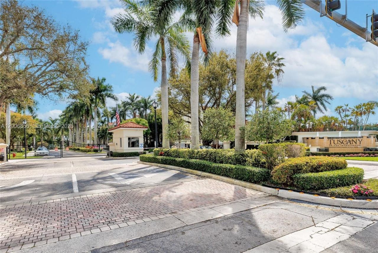 2220 Tuscany Way, Unit 2220, Boynton Beach, FL 33435 Photo