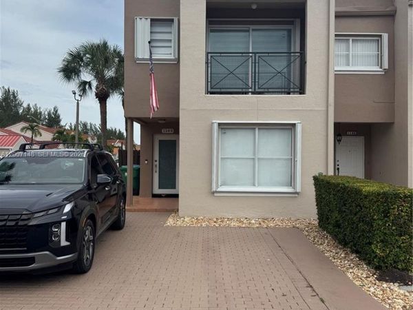1149 NW 126th Pl, Miami, FL 33182