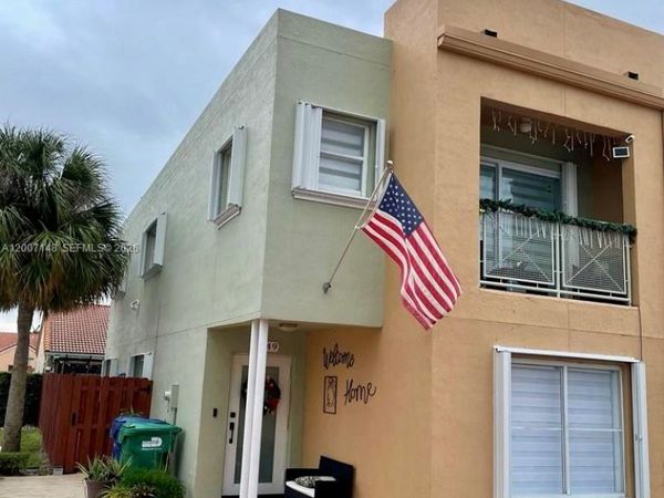 1149 NW 126th Pl, Miami, FL 33182
