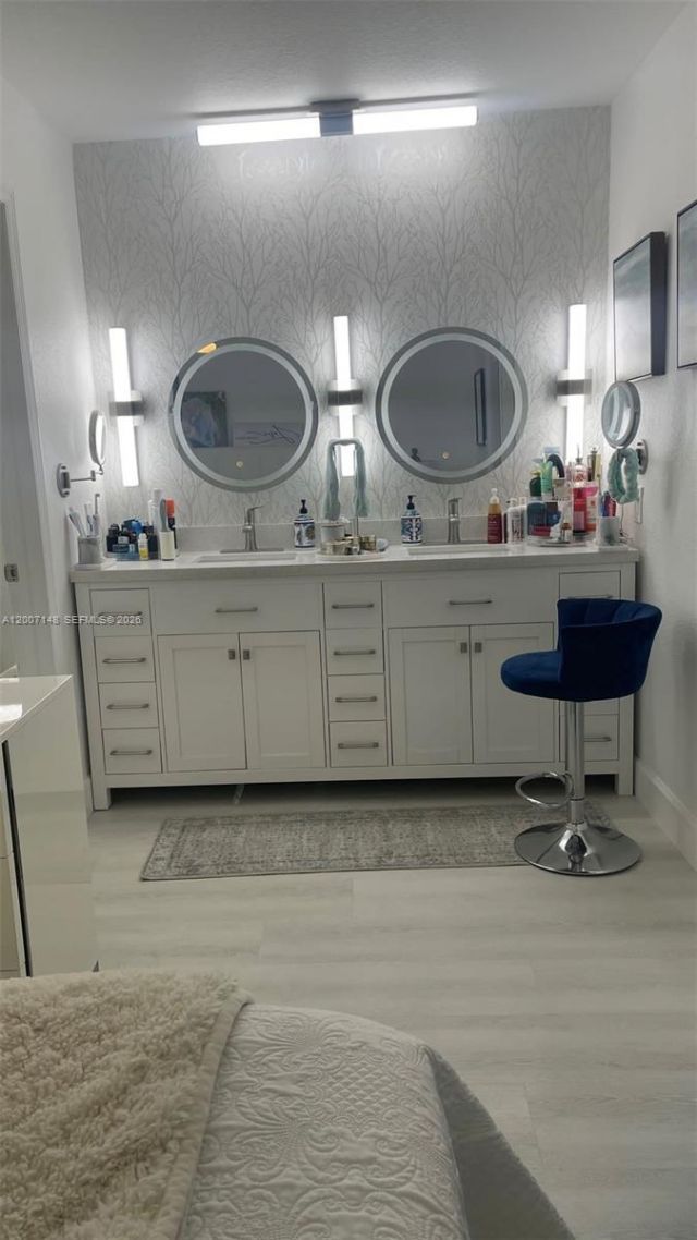 1149 NW 126th Pl, Miami, FL 33182 Photo
