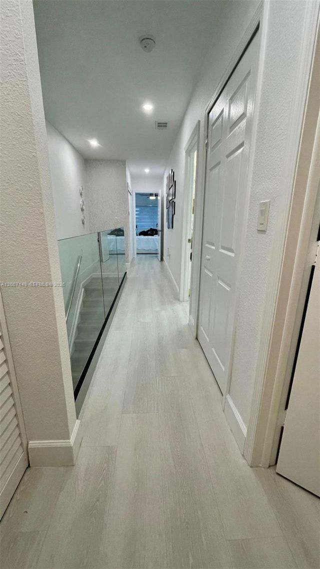 1149 NW 126th Pl, Miami, FL 33182 Photo