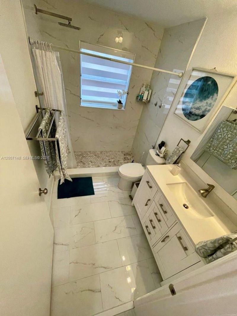 1149 NW 126th Pl, Miami, FL 33182 Photo