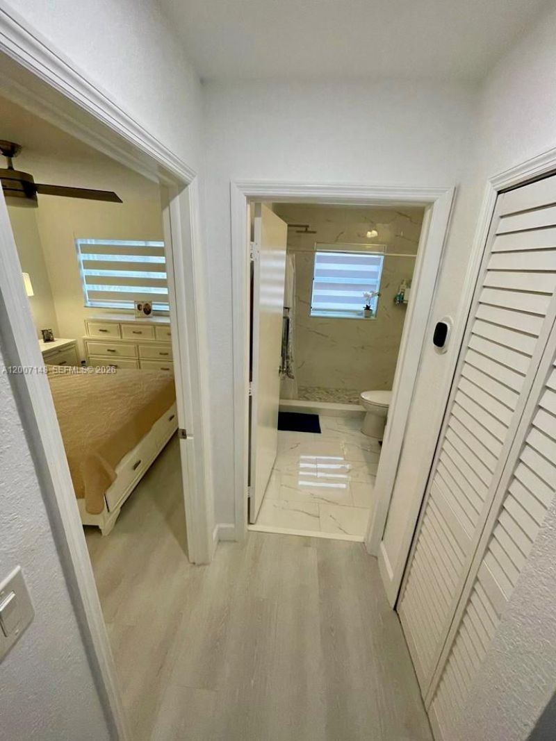 1149 NW 126th Pl, Miami, FL 33182 Photo