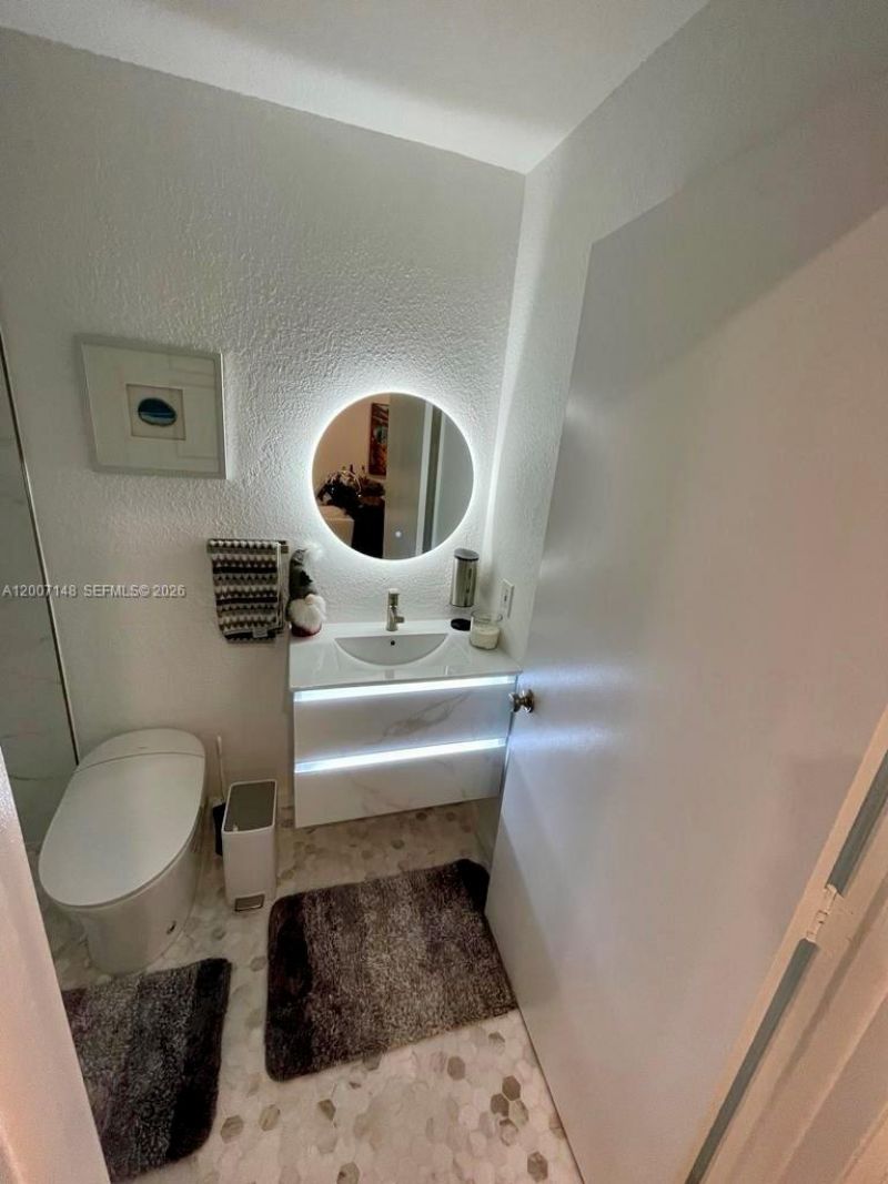 1149 NW 126th Pl, Miami, FL 33182 Photo