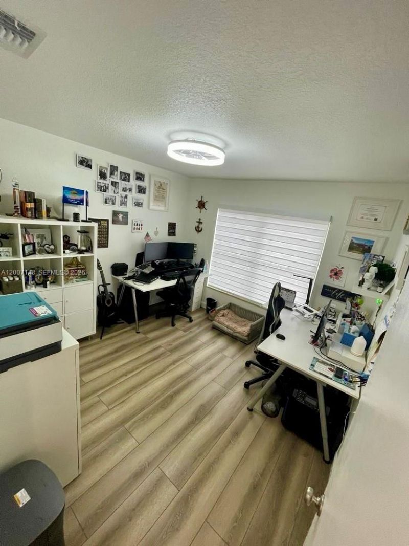 1149 NW 126th Pl, Miami, FL 33182 Photo