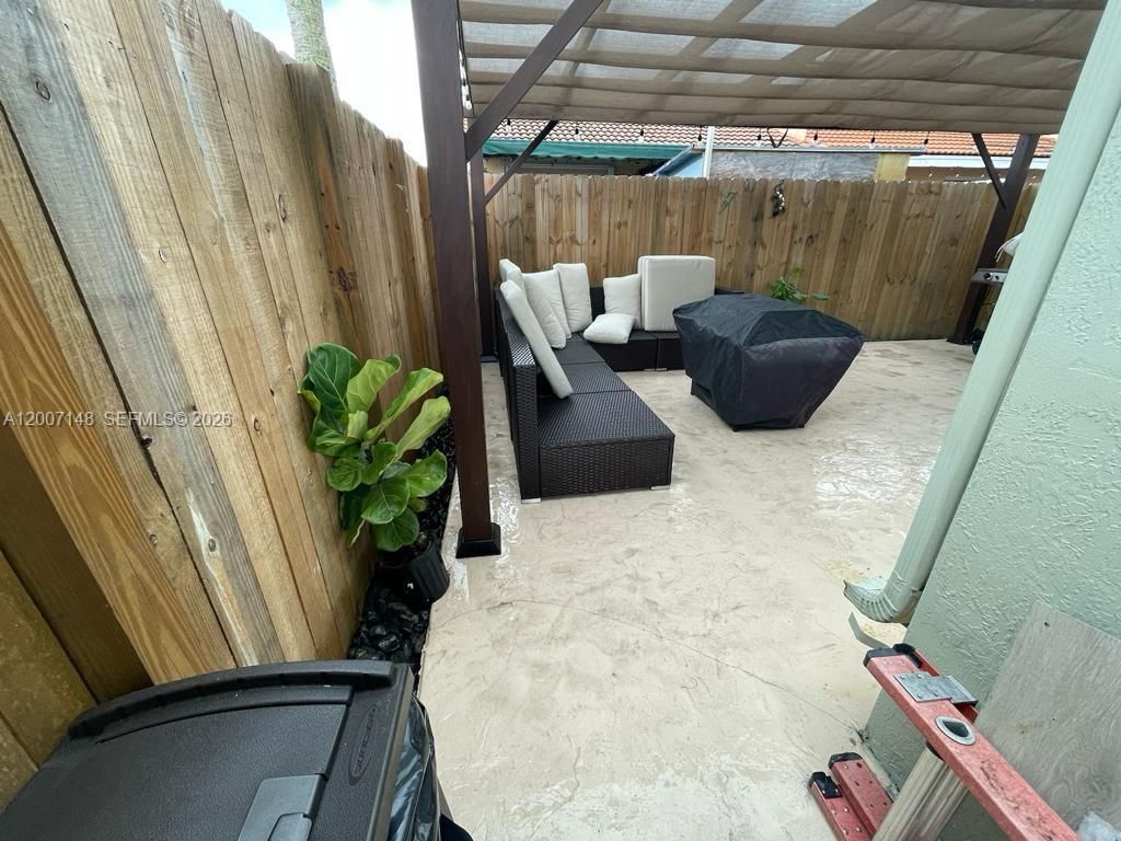 1149 NW 126th Pl, Miami, FL 33182 Photo
