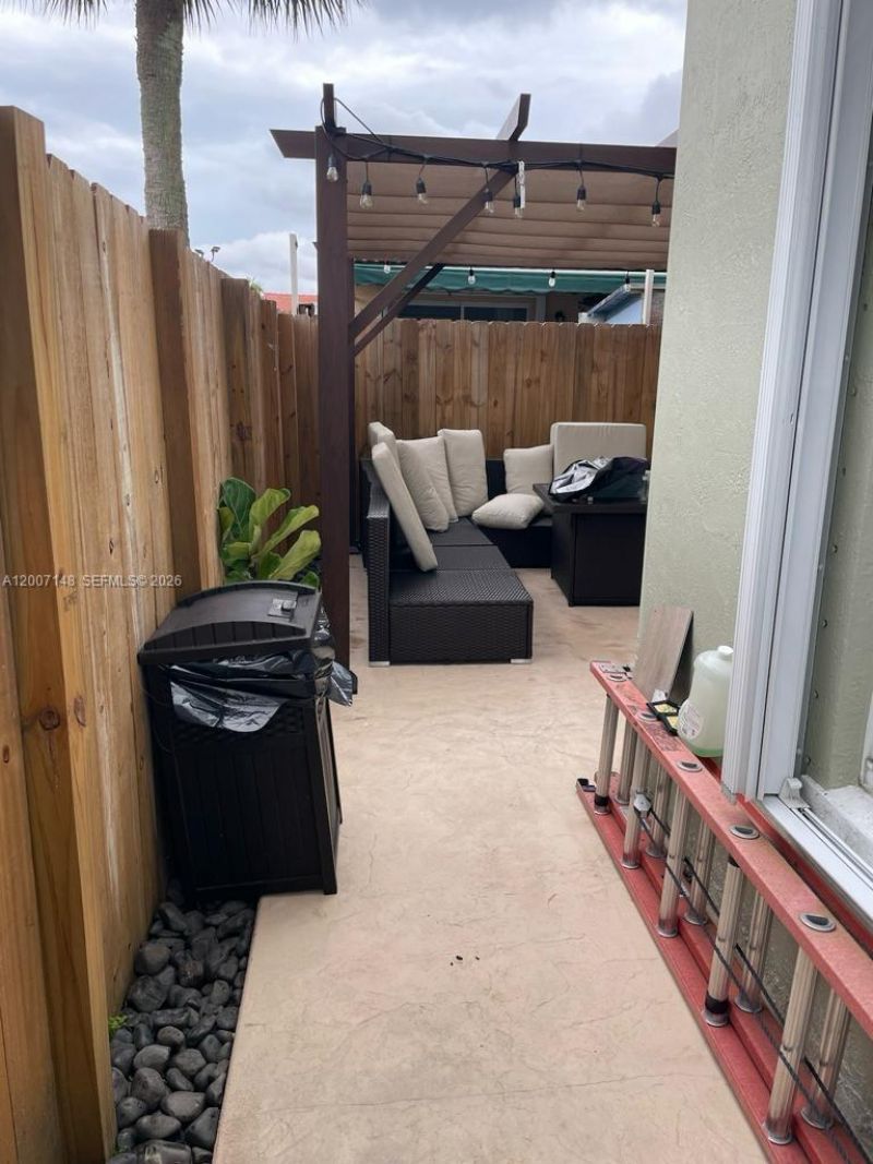 1149 NW 126th Pl, Miami, FL 33182 Photo