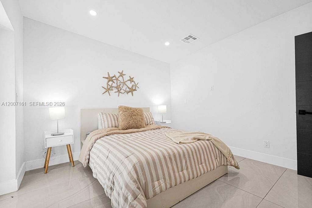 570 NW 48th St, Miami, FL 33127 Photo