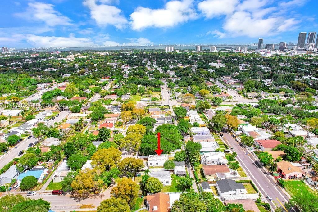 570 NW 48th St, Miami, FL 33127 Photo