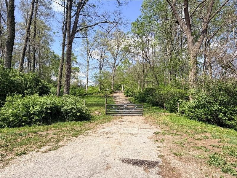 6599 W ST RT 121, New Paris, OH 45347 Photo 3