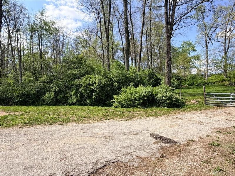 6599 W ST RT 121, New Paris, OH 45347 Photo 4