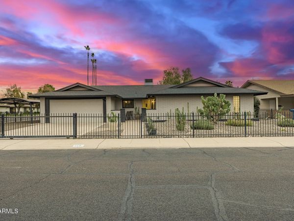 617 E ELLIS Drive, Tempe, AZ 85282