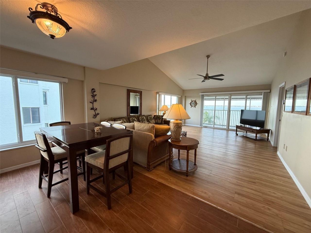 1477 Park Beach Circle, Unit 31, Punta Gorda, FL 33950 Photo