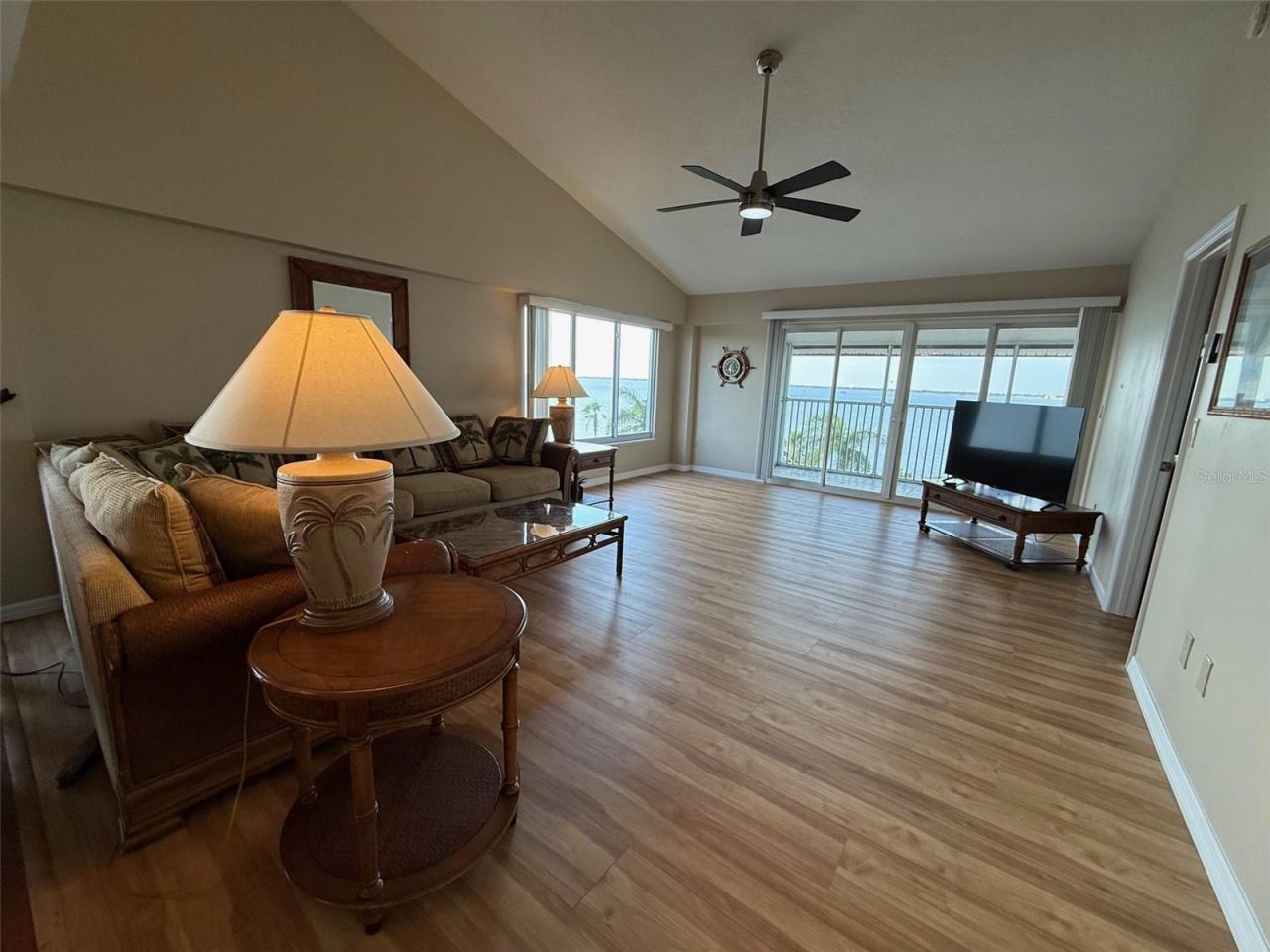 1477 Park Beach Circle, Unit 31, Punta Gorda, FL 33950 Photo