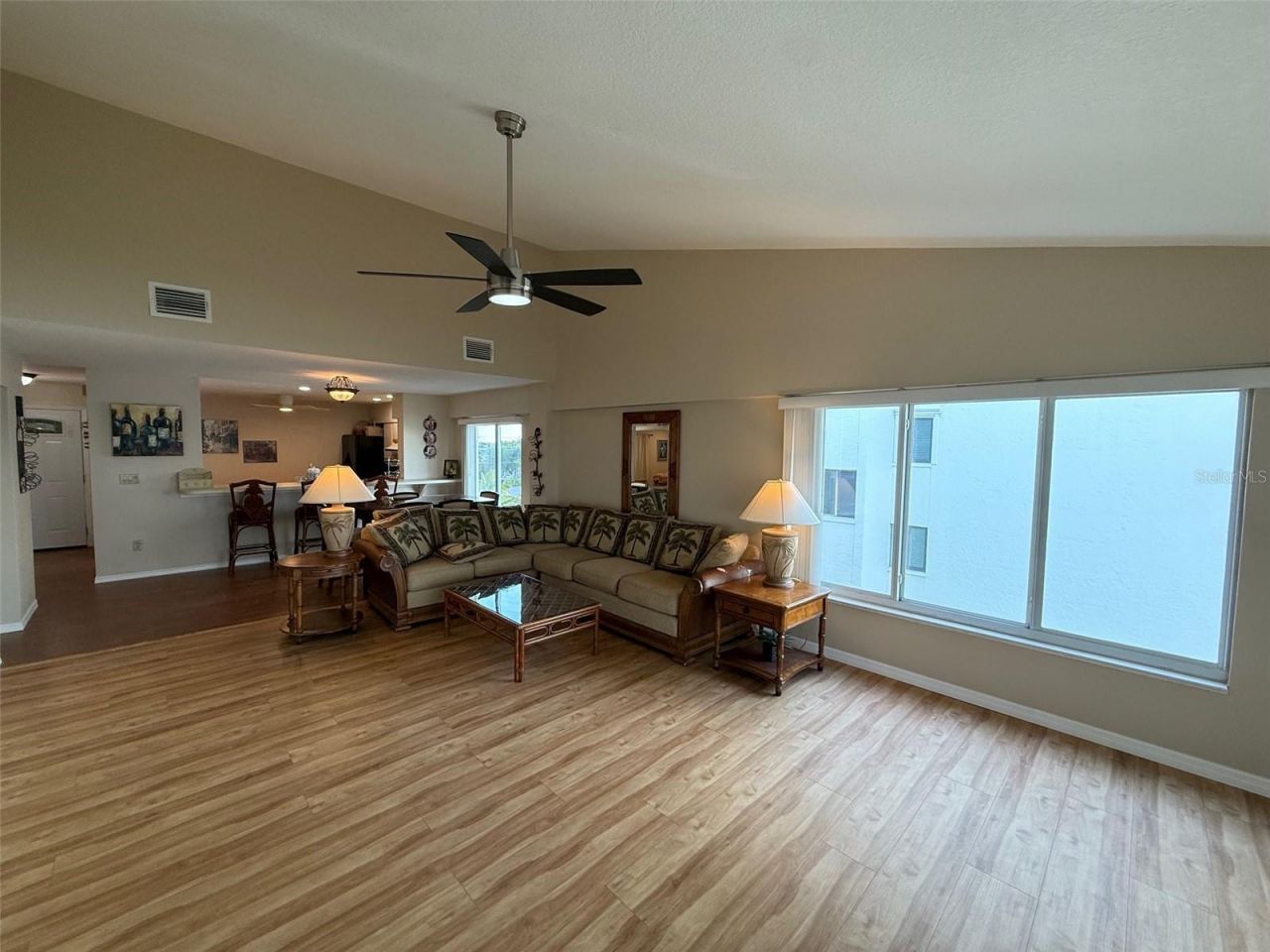 1477 Park Beach Circle, Unit 31, Punta Gorda, FL 33950 Photo