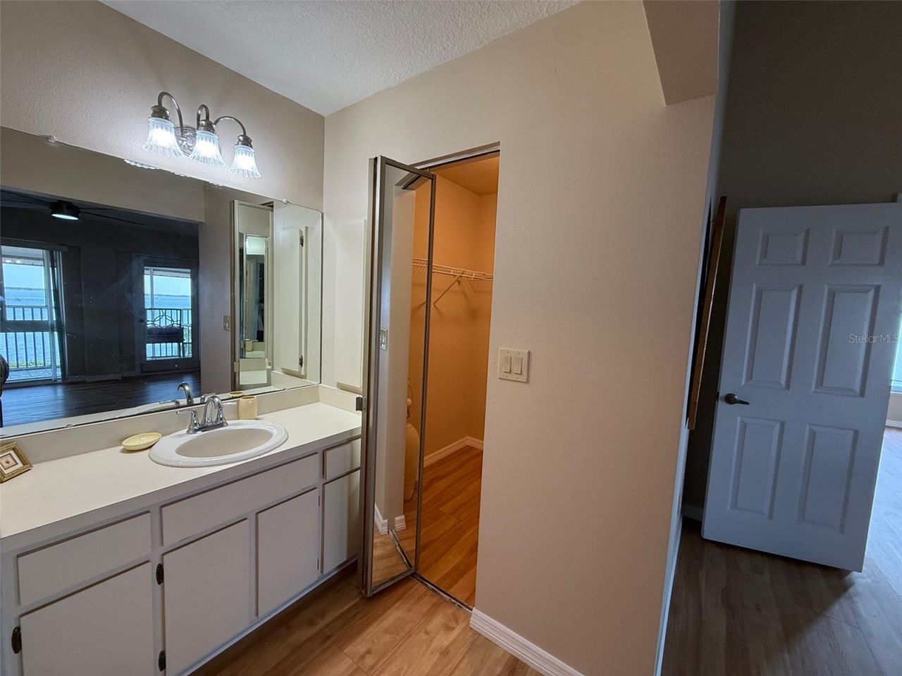 1477 Park Beach Circle, Unit 31, Punta Gorda, FL 33950 Photo