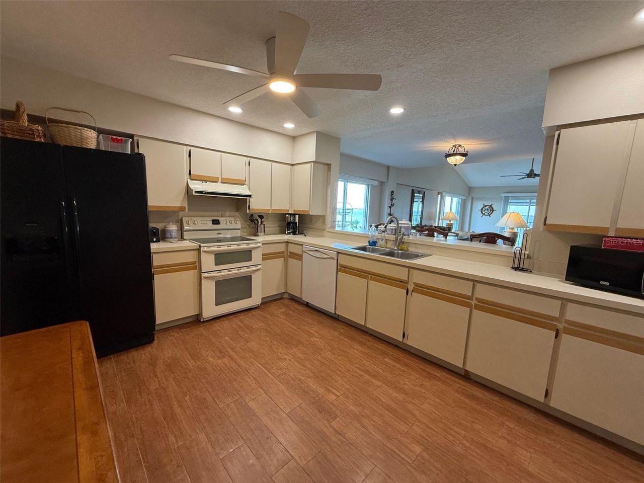 1477 Park Beach Circle, Unit 31, Punta Gorda, FL 33950 Photo