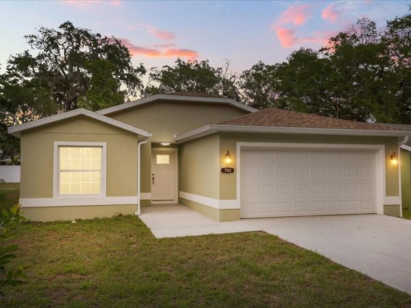 706 BEECHER STREET , LEESBURG, FL 34748