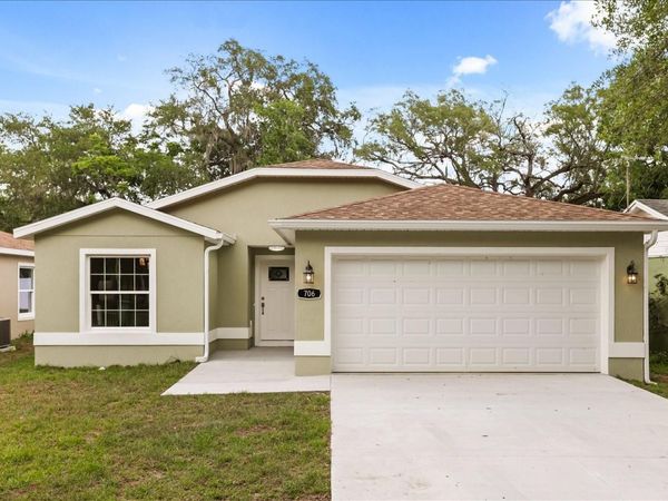 706 BEECHER STREET, LEESBURG, FL 34748