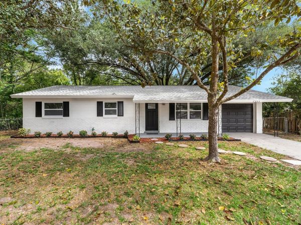 7933 ARABIAN PLACE , ORLANDO, FL 32818