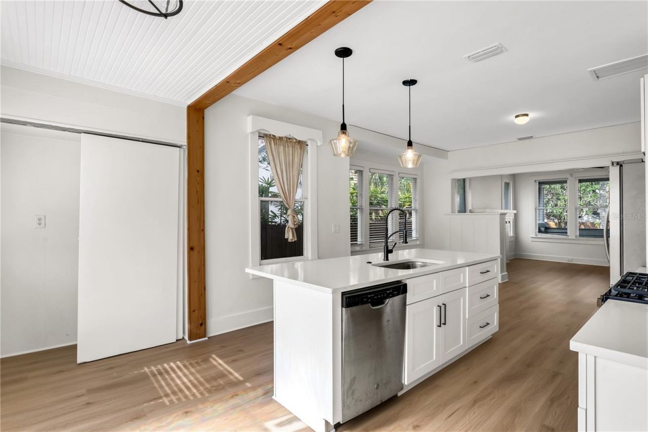 1924 3rd Street S, Saint Petersburg, FL 33705 Photo