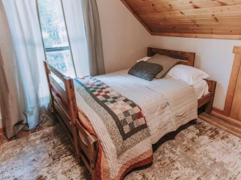 22916 Sams Creek Road , Laurelville, OH 43135 Photo 26