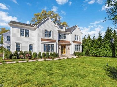 5 Joanna Way, Chatham, NJ 07928