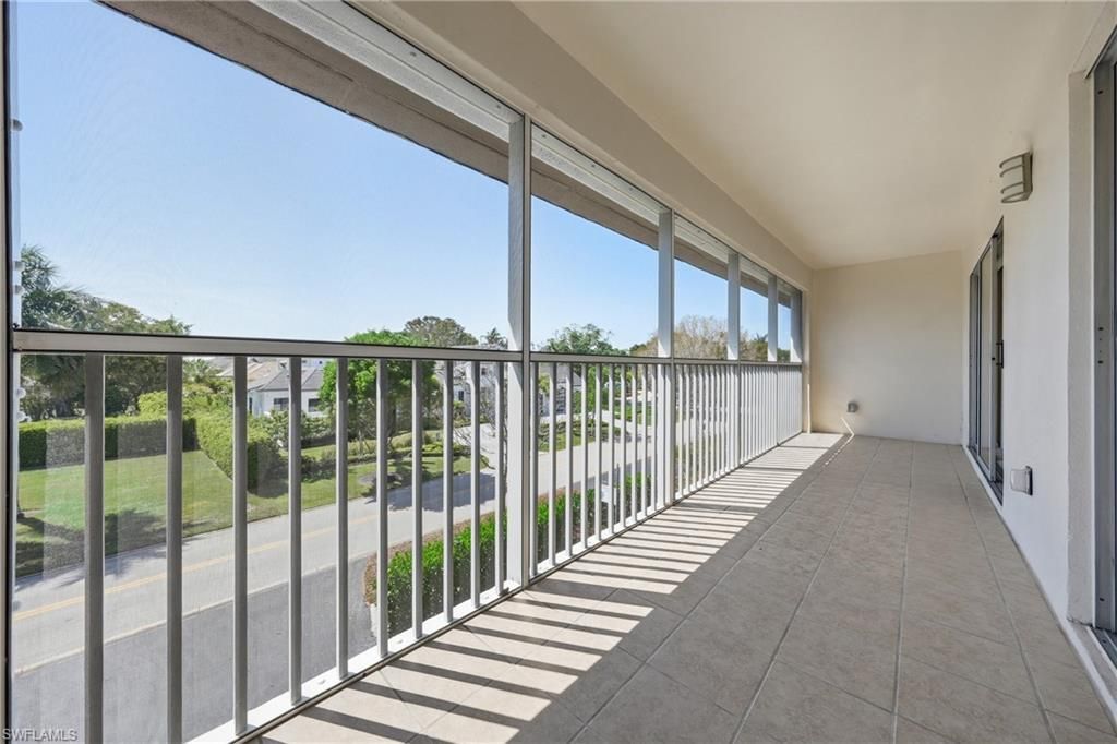 3150 Binnacle Dr, Unit 318, Naples, FL 34103 Photo